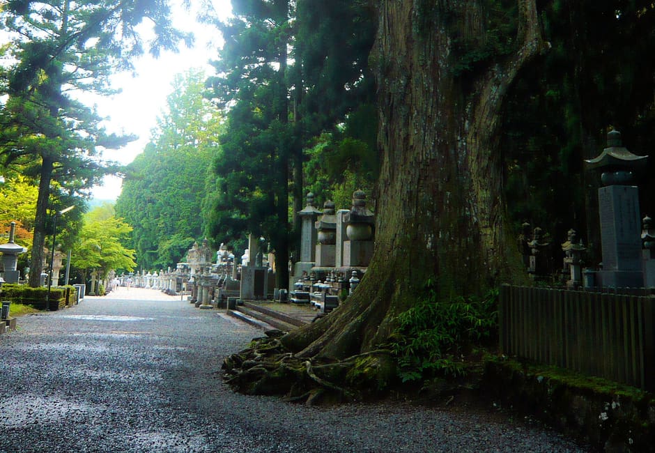 Okunoin, Koyasan, Osaka